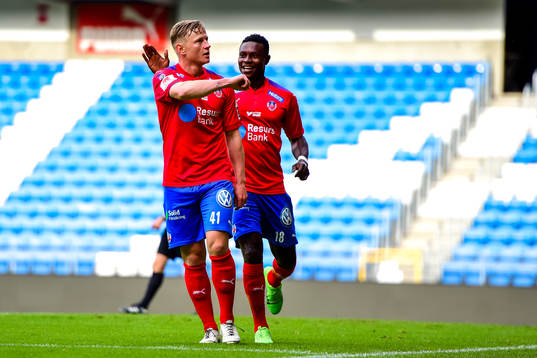 Helsingborgs Lasse Rise jublar