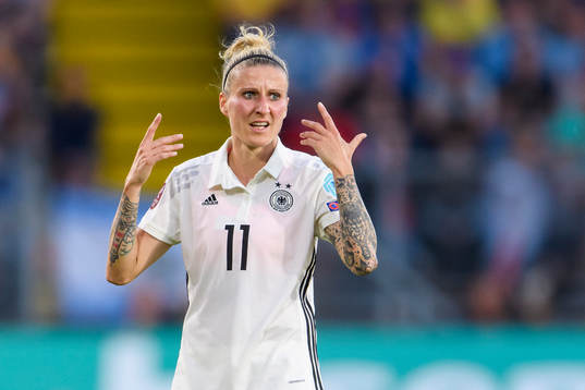 Tysklands Anja Mittag i fotbollsmatchen mellan Tyskland och Sverige