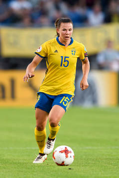 Sveriges Jessica Samuelsson i fotbollsmatchen mellan