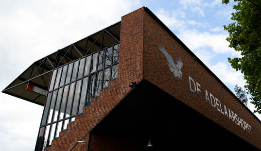 Exteriör av arenan De Adelaarshorst