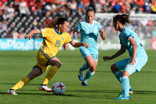 Sveriges Jessica Samuelsson i matchen mellan Sverige och