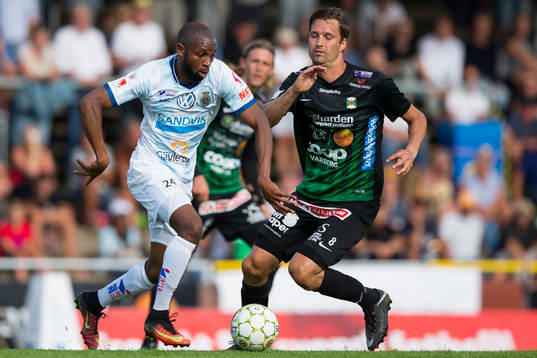Gefles René Makondele Muzola mot Varbergs Peter Nyström