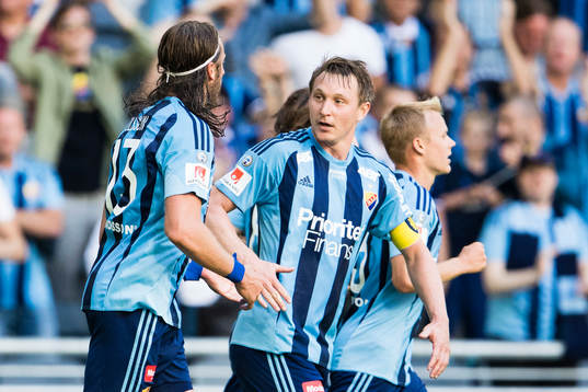 Djurgårdens Jonas Olsson jublar