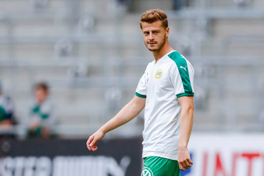 Hammarbys Rebin Asaad före fotbollsmatchen i Allsvenskan