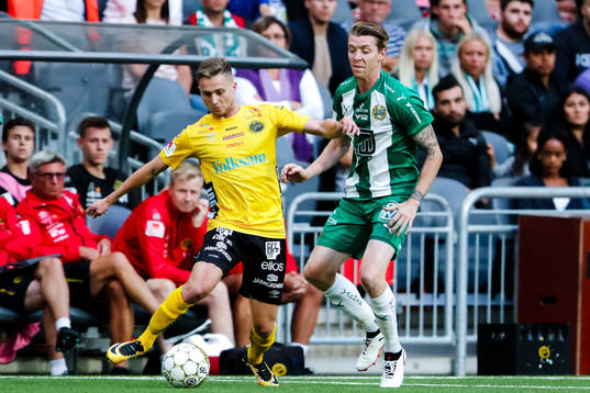 Elfsborgs Adam Lundqvist och Hammarbys Birkir Már