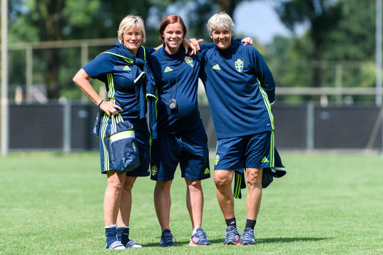 Assisterande förbundskapten Lilie Persson, fysiolog Sara