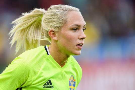 Sveriges Elin Rubensson före matchen mellan Sverige och Italien