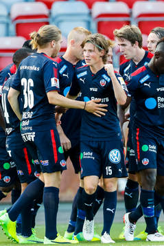 Helsingborgs Max Svensson jublar efter 1-2