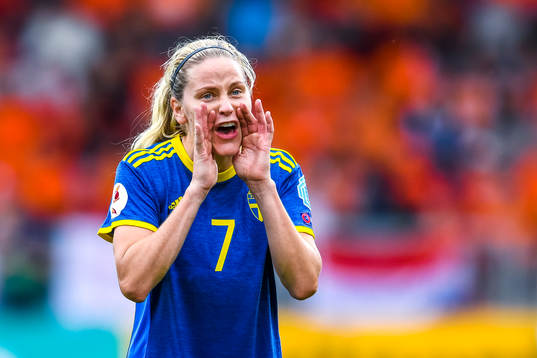 Sveriges Lisa Dahlkvist  i kvartsfinalen mellan Holland och