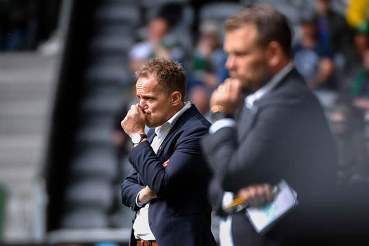 Hammarbys tränare Jakob Michelsen och Häckens tränare