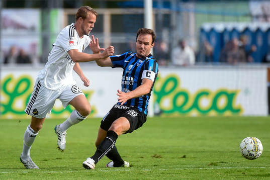 s Daniel Sundgren och Sirius Niklas Busch Thor i kamp om