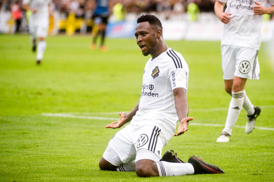 s Chinedu Ogbuke Obasi jublar