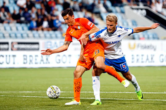 AFC Eskilstunas Thomas Piermayr och Norrköpings Sebastian