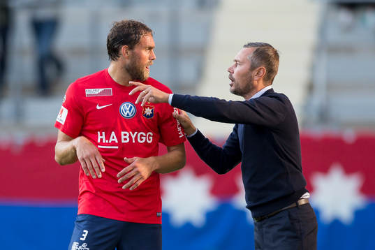 Örgrytes Johan Elmander och tränare Marcus Lantz