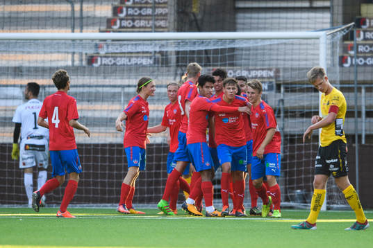 Helsingborgs spelare jublar efter mål
