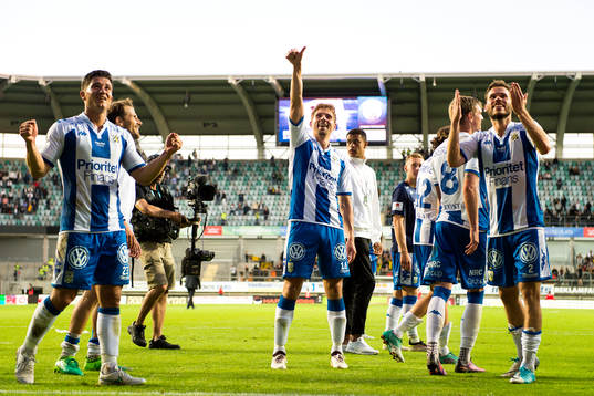David Boo Wiklander, Mikael Boman och Emil Salomonsson jublar