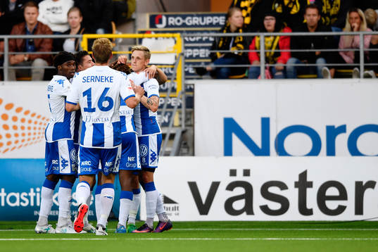 IFK Göteborgs Sören Rieks jublar efter att han har gjort 1-2