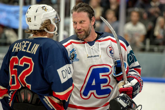 Icebreakers Peter Forsberg och Team Zuccarellos Carl Hagelin
