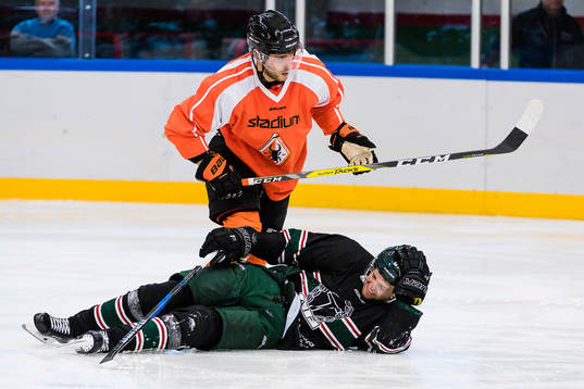 Tingsryds Mikael Frycklund faller