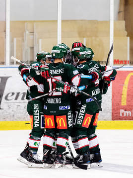 Frölundas Ryan Lasch, målskytten Joel Lundqvist, Adam