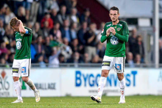 Jönköpings Daryl Smylie jublar