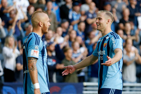 Djurgårdens Magnus Eriksson och Gustav Engvall jublar