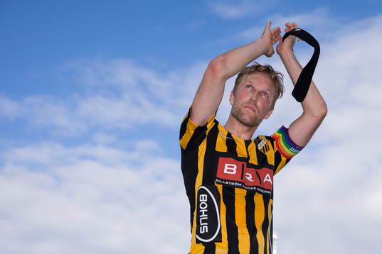 Häckens Rasmus Lindgren tackar publiken