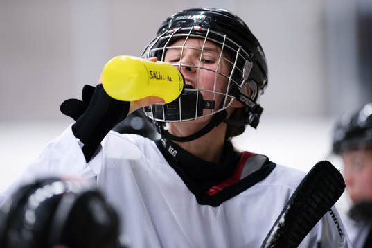 Karin Svedberg dricker