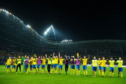 Sveriges spelare tackar publiken