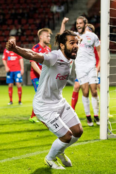 Dalkurds Peshraw Azizi jublar