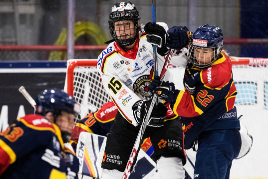 Luleås Elin Johansson och Djurgårdens Sophie Johansson