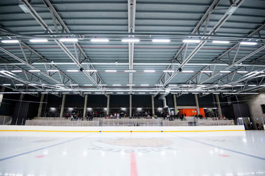 Generell vy av interiören i Angered Arenas ishall