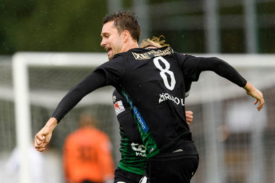 Varbergs Peter Nyström jublar