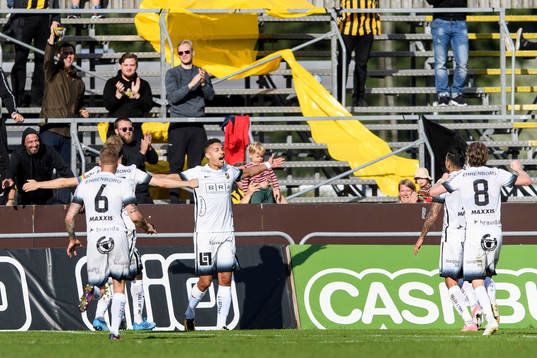 Häckens Mathias Ranégie jublar efter 0-2