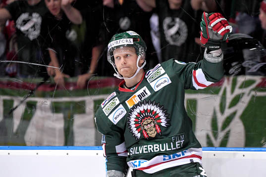 Frölundas Ryan Lasch jublar