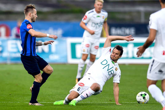Tonny Brochmann Christiansen of Stabæk and Henning Hauger