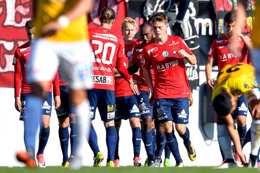 Örgrytes Albin Skoglund jublar