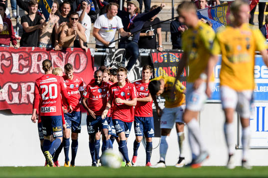 Örgrytes spelare jublar