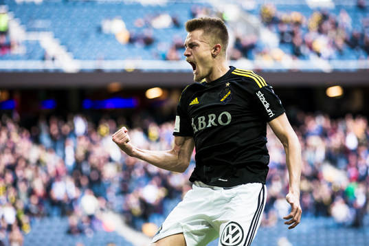 s Rasmus Lindkvist jublar efter 2-0 under fotbollsmatchen i Allsvenskan mellan AIK och Halmstad den 17 September 2017 i Stockholm. 