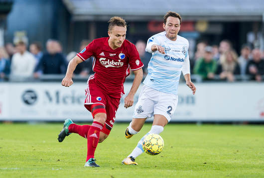  [DK=20170917: Pierre Bengtsson, FC København og Patrick Olsen, FC Helsingør]