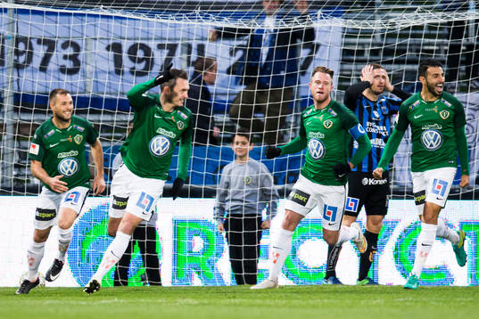 Jönköpings Daryl Smylie jublar