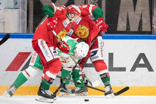 Rögles Ted Brithén och Moras Matt Bailey Steven Seigo i