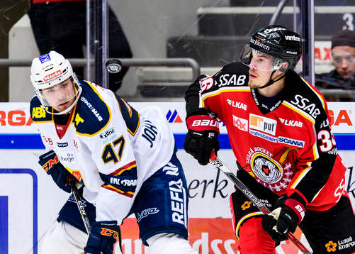 Djurgårdens Linus Johansson och Luleås Emil Larsson