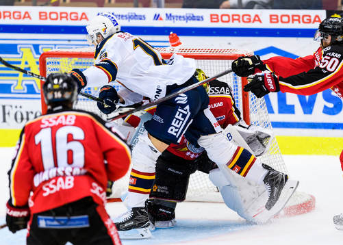 Djurgårdens Rene Bourque blir utvisad