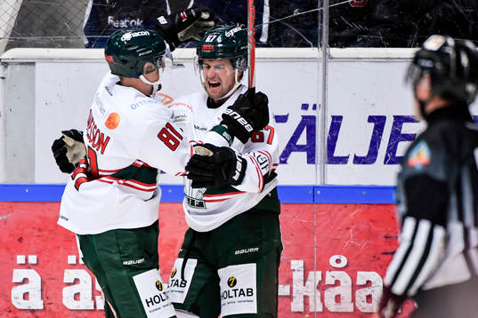 Tingsryds Mikael Frycklund jublar