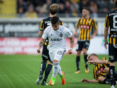 s Nicolas Marcelo Stefanelli jublar