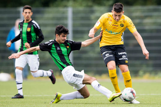 Elfsborgs Aleksandar Ceganjac och GAIS Laok Abdulkarim