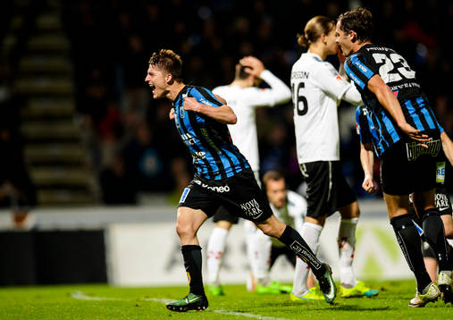 Sirius Johan Andersson jublar efter att ha gjort 3-3