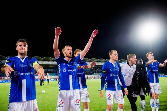 Joachim Thomassen, Ole Jørgen Halvorsen, Joackim Jørgensen and Matti Lund Nielsen celebrates