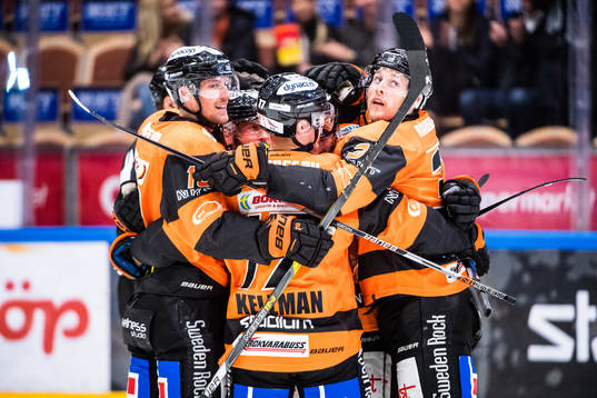 Karlskronas Marcus Paulsson  jublar